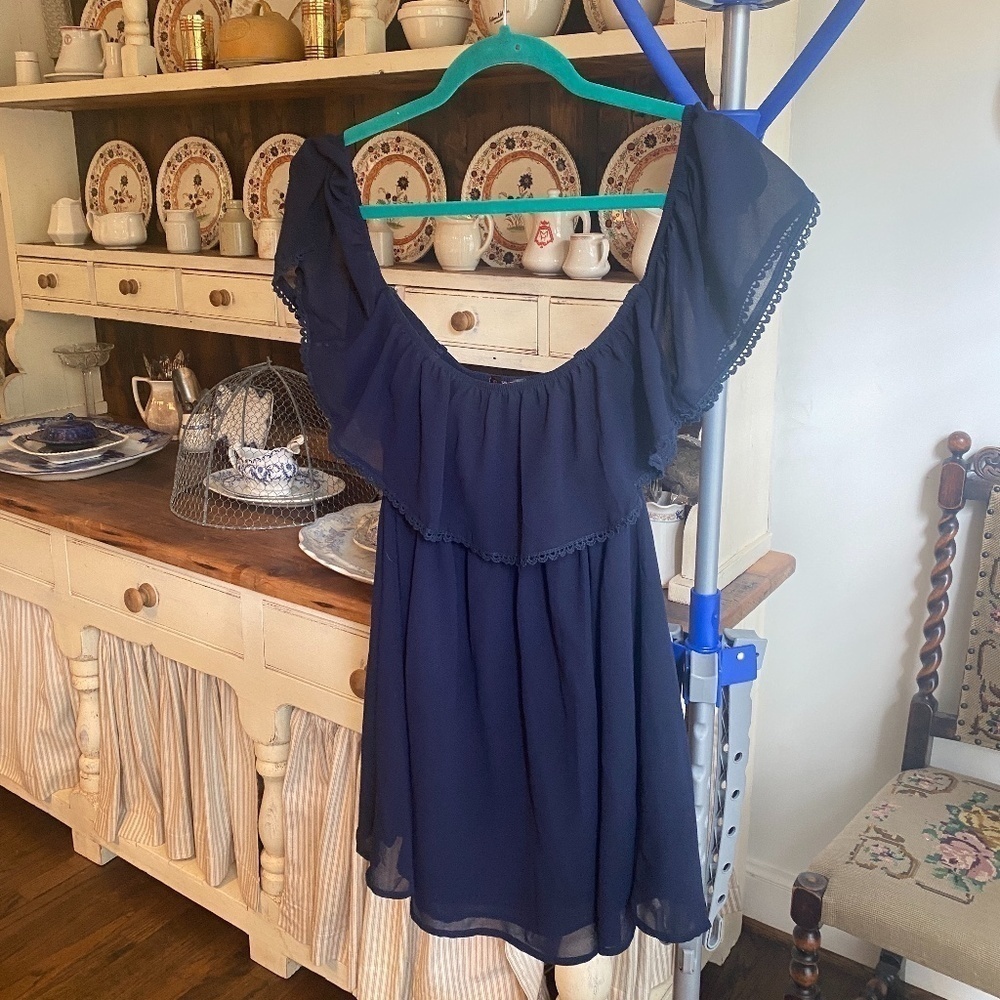 Game Day Dress Navy Blue. Off shoulder Size small